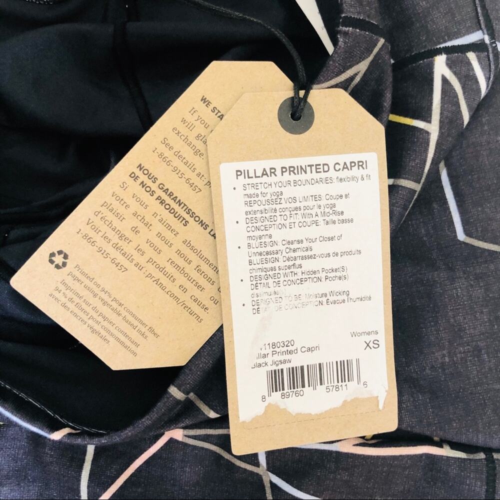 Prana Capri Leggings Women XS Black Geometric Print Yoga Activewear NWT - Picture 11 of 12